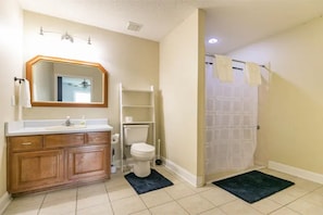 Main master bathroom (shower only-handicap accessible) 