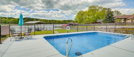 Hot Springs Vacation Rental | 5BR | 3BA | 3 Steps Required for Entry
