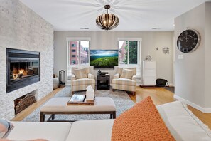 High Def TV with Sonos Surround