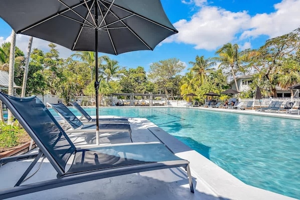 Pool shared with Banana Bay Resort