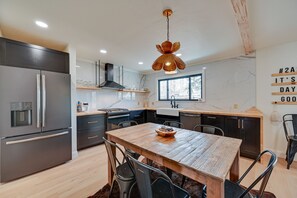 Kitchen | Modern, Stylish Furnishings