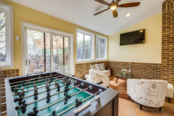 Wilmington Vacation Rental | 3BR | 2.5BA | 1,750 Sq Ft | Stairs Required