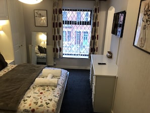 En-Suite Room 2