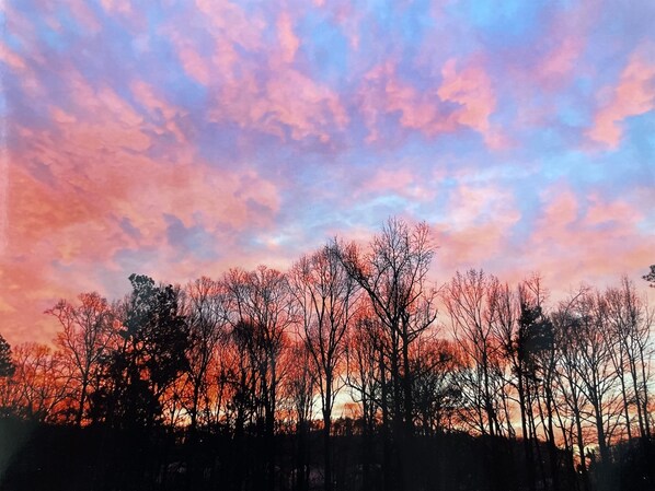 Amazing Sunsets from the Front Porch! Sip your favorite beverage and take in the Nature surrounding you!