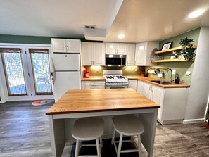Peaceful retreat near DC!