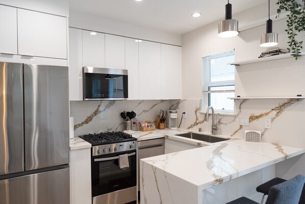 KITCHEN -- View 3D Virtual Tour of the Property Here: https://tinyurl.com/4uzbcdfx