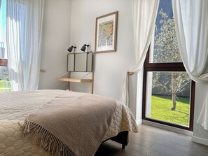 Bedroom (1)