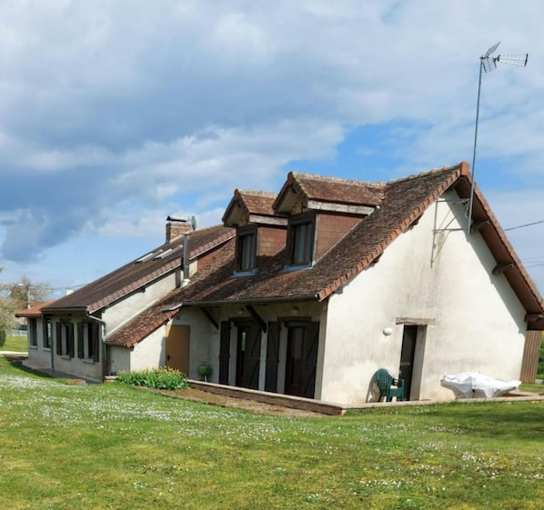 Maison de campagne au calme, sérénité garantie