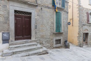 Building Exterior, Main Entrance
