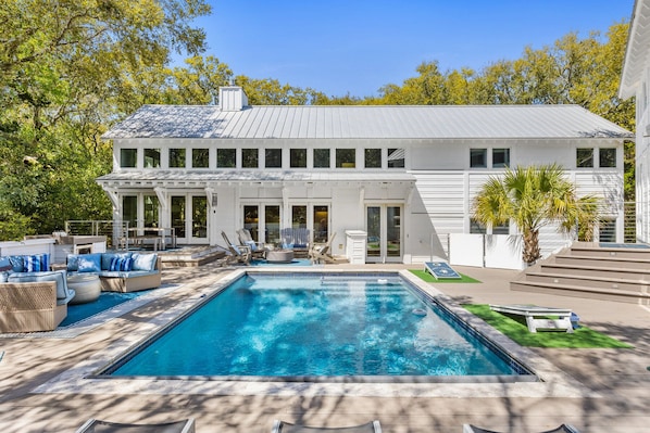 Luxurious 5 BR Home with Saltwater Pool