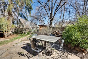 Patio | Outdoor Dining