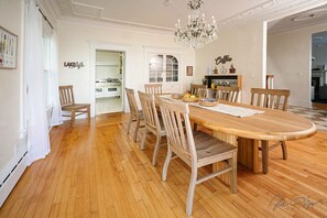 Dinner table to seat big enough to fit all your guests