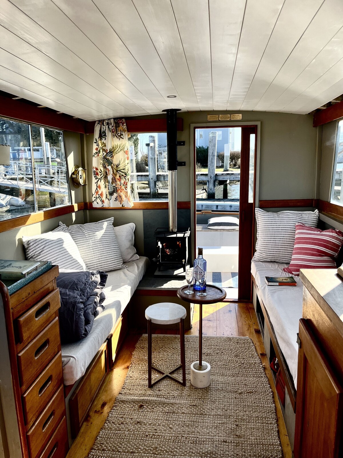 Great boat in mystic town