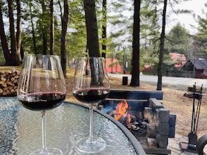 Espace pour faire un feux extérieur disponible à l'année