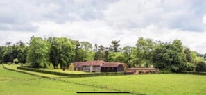 Set in Stunning Conservation area fields all around 