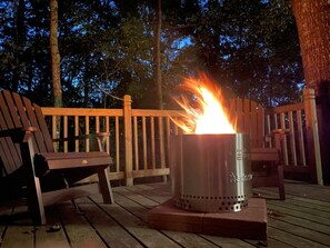 S'mores!?  Yes, please!  Enjoy the deck with the solo stove. 