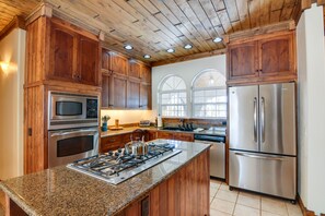 Kitchen | 1st Floor | Dishware & Flatware | Coffee Maker | Blender | Toaster