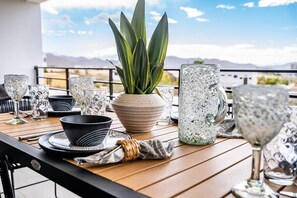 Outdoor dining