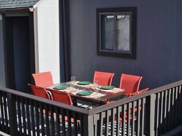 Fine dining outdoors on the front deck.