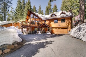 Property Exterior | Garage (1 Vehicle) | Driveway (5 Vehicles) | EV Charger