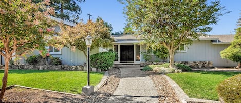 Private and spacious house in upscale neighborhood with 2 car garage