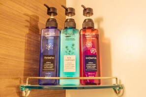 Bathroom amenities