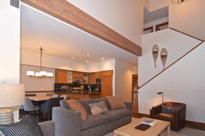 ALL brand new furnishings Dec 2024