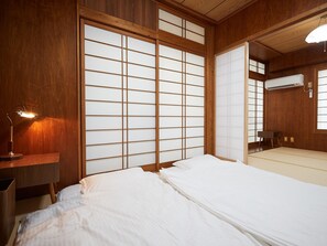 ◇ There are 3 Japanese-style rooms where you can sleep on futons. Safe to bring your baby! !