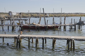 Walking Distance to Cais Palafitico