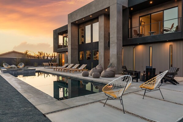 Welcome to Sundance Cove!