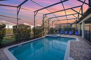 Private Spa & Pool
