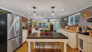 Open Kitchen