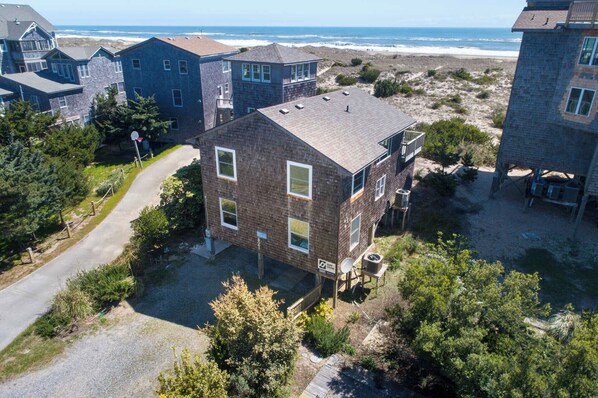 02-surf-or-sound-realty-1114-blue-heaven-main-2