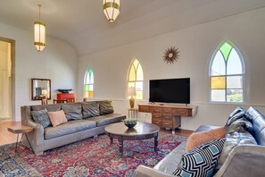 Welcome to the house of your dreams!