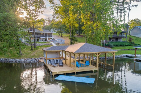 Gorgeous lakefront property with newly built 1200sf boathouse