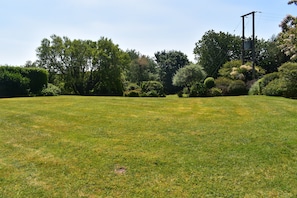 Communal garden at Rowden Court