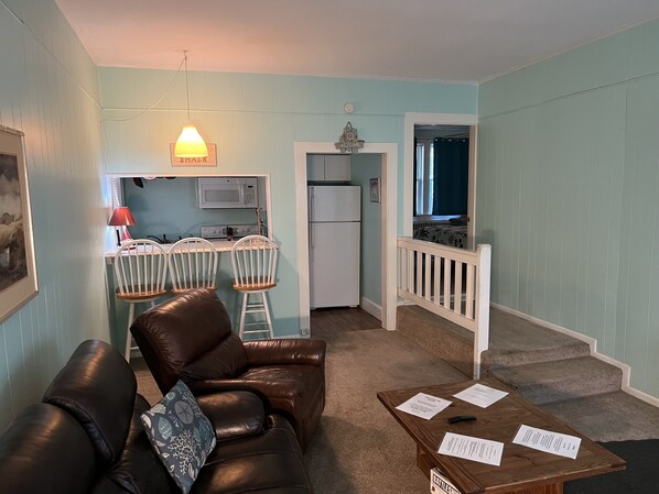 Furniture, Indoors, Living Room, Couch, Floor