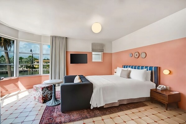 Unit with King Bed