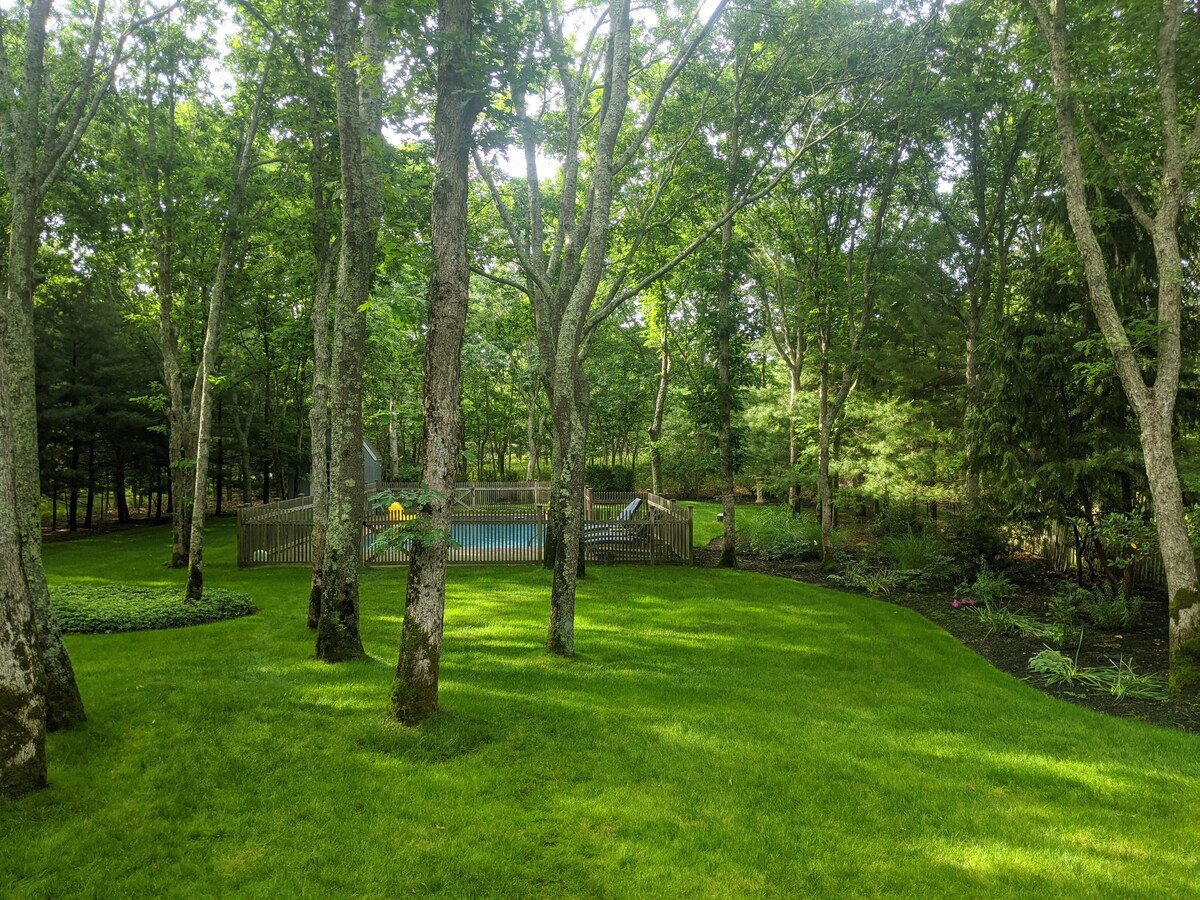 Sagaponack home with fenced-in Pool. Ideal for young kids.