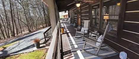 Peace of Paradise-Blue Ridge cabin rental-Porch