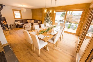 Chalet Louisa Samoens Open plan living dining and kitchen areas