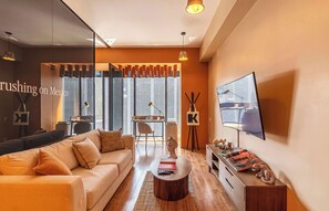 El mobiliario, la decoración y los servicios pueden variar ligeramente.