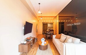 El mobiliario, la decoración y los servicios pueden variar ligeramente.