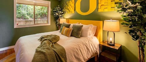 Oregon Ducks Themed Bedroom