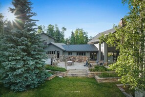 Exterior - Summer