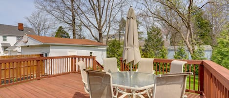 Avon Lake Vacation Rental | 3BR | 2.5BA | 1,800 Sq Ft | Steps Required to Access