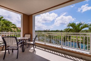 Glorious private balcony of the condo in Noord, Aruba - Panoramic views of the surrounding area - Perfect spot for morning coffee or evening cocktails - Scenic private balcony for relaxation - Completely sunbathed space