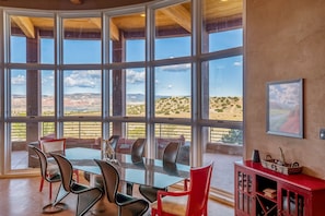 Floor to ceiling windows for maximizing views of the Lake and Red Rocks.