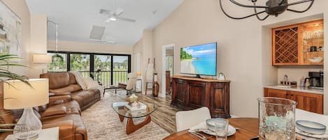 Dining Area / Living Romm