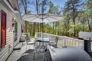 Furnished Deck | Keyless Entry